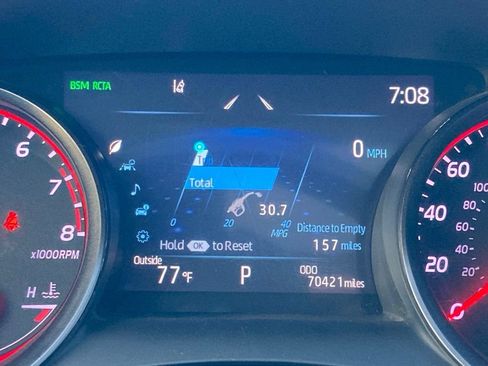 Used 2022 Toyota Camry XSE FWD image 16