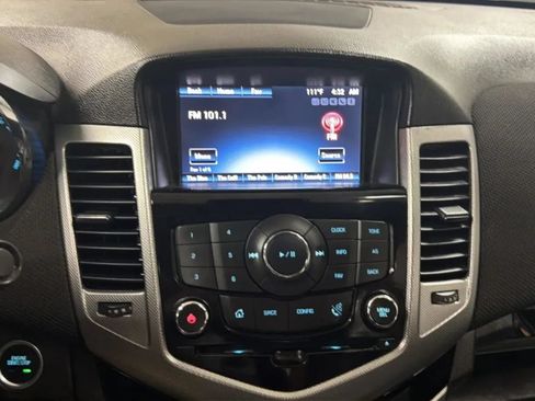 Used 2015 Chevrolet Cruze LTZ w/ Sun, Sound and Sport Package FWD image 14