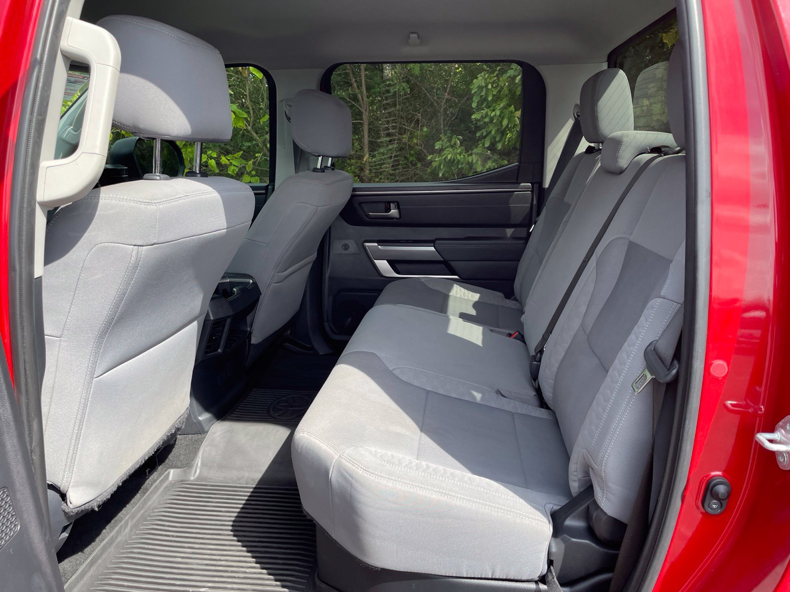 Used 2022 Toyota Tundra SR5 AWD/4WD image 34