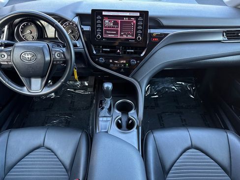 Used 2024 Toyota Camry SE image 13