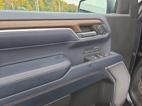 Used 2023 Chevrolet Silverado 1500 High Country w/ High Country Premium Package image 11