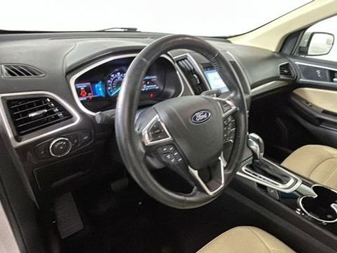 Used 2018 Ford Edge SEL w/ Equipment Group 201A AWD/4WD image 14