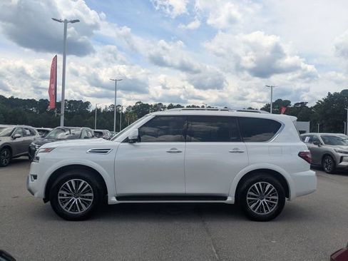Used 2024 Nissan Armada SL w/ Captain's Chairs Package AWD/4WD image 11