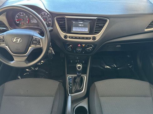 Used 2018 Hyundai Accent SE image 12