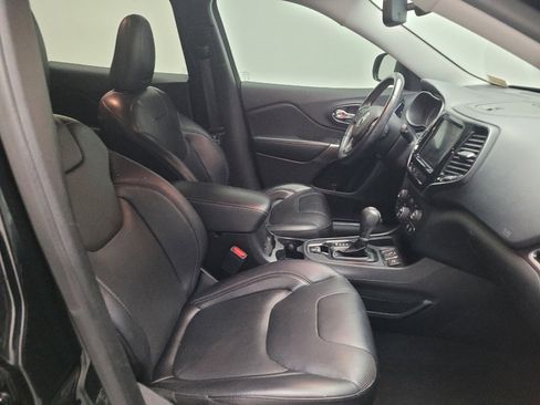 Used 2019 Jeep Cherokee Limited image 21