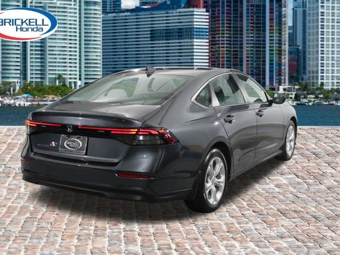 Used 2025 Honda Accord LX image 6