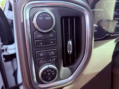 Used 2022 GMC Sierra 2500 Denali image 22