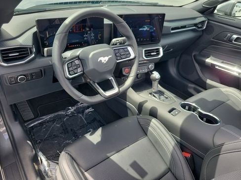 Used 2026 Ford Mustang Premium RWD image 17