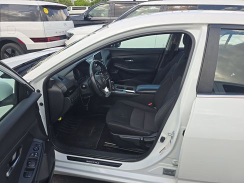 Used 2022 Nissan Sentra SV w/ All-Weather Package FWD image 8