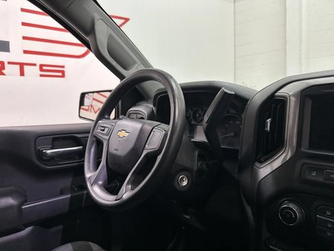 Used 2020 Chevrolet Silverado 1500 Custom w/ Custom Value Package RWD image 56