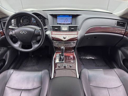 Used 2019 INFINITI Q70 Luxe RWD image 12