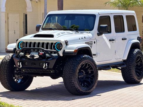 Used 2026 Jeep Wrangler Sahara image 3