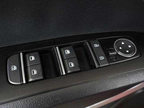 Used 2022 Kia Soul LX image 31