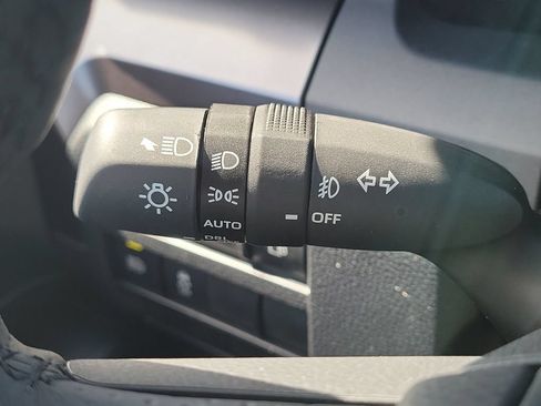 New 2026 Toyota 4Runner SR5 AWD/4WD image 11