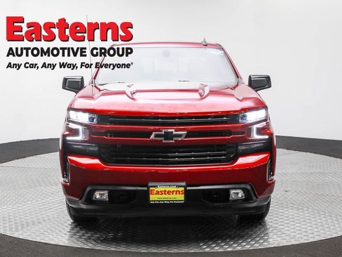 Used 2021 Chevrolet Silverado 1500 RST image 2