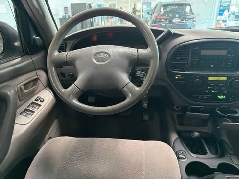 Used 2002 Toyota Sequoia SR5 AWD/4WD image 16