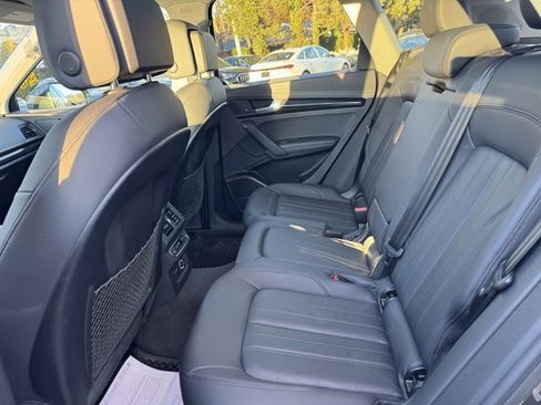 Used 2020 Audi Q5 2.0T Premium Plus w/ Premium Plus Package image 35