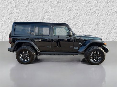 Used 2022 Jeep Wrangler Unlimited Rubicon 4xe image 2