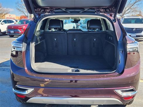 Used 2022 Buick Envision Avenir w/ Technology Package II image 13