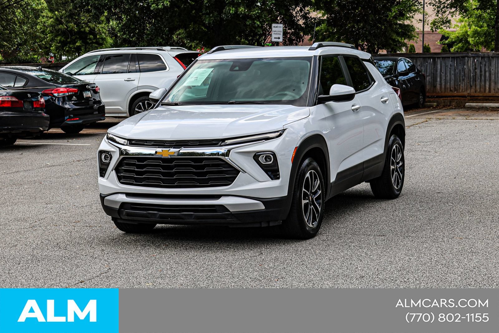 Used 2025 Chevrolet TrailBlazer LT FWD image 3