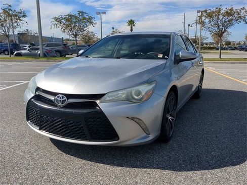 Used 2016 Toyota Camry XSE image 8