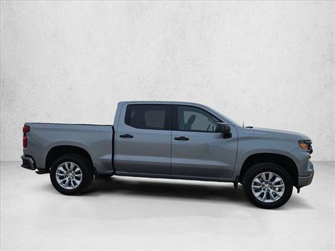 Used 2024 Chevrolet Silverado 1500 Custom image 4