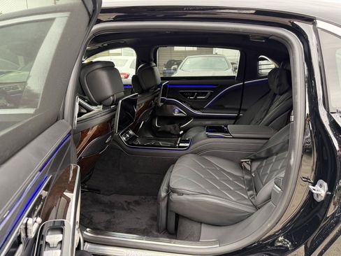 Certified 2025 Mercedes-Benz Maybach S 580 4MATIC image 15
