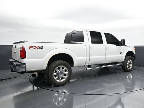 Used 2014 Ford F250 Lariat w/ Lariat Ultimate Package AWD/4WD image 2
