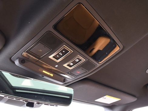 Used 2024 Land Rover Defender 110 Carpathian Edition image 33