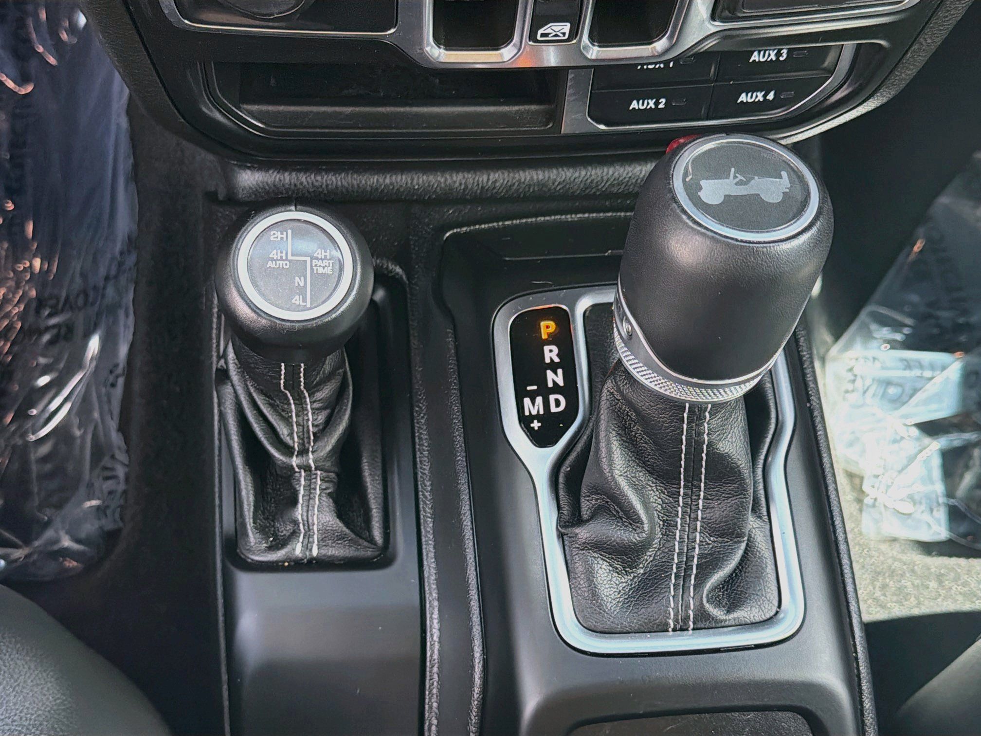 Used 2022 Jeep Wrangler Unlimited Sahara AWD/4WD image 25