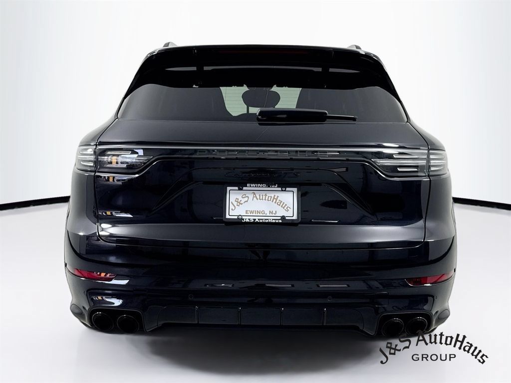 Used 2021 Porsche Cayenne GTS AWD/4WD image 6