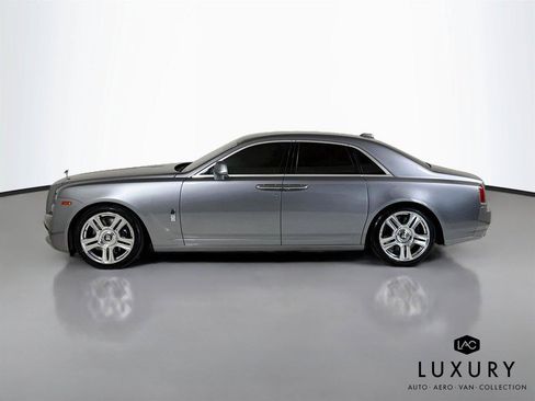 Used 2019 Rolls-Royce Ghost RWD image 9