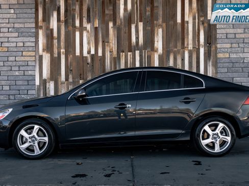 Used 2013 Volvo S60 T5 image 2