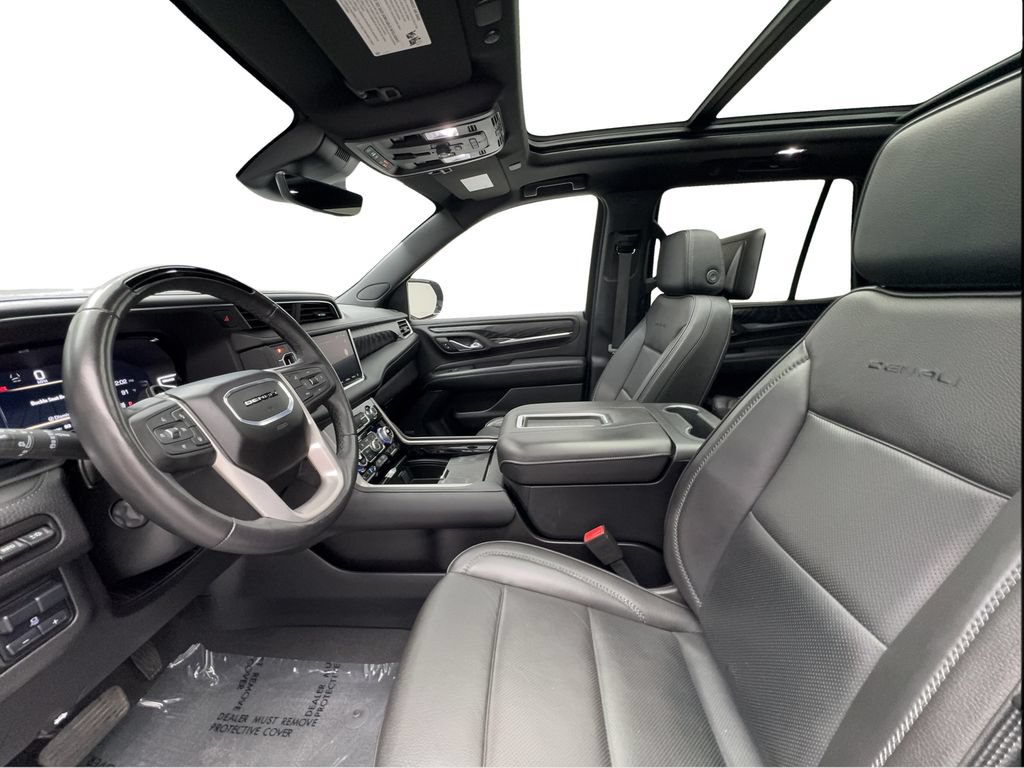 Used 2024 GMC Yukon Denali w/ Advanced Technology Package AWD/4WD image 21