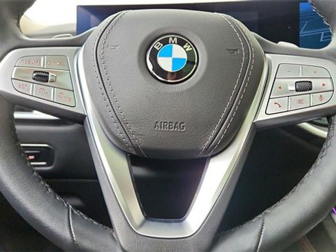 Used 2025 BMW X7 xDrive40i w/ Parking Assistance Package image 45