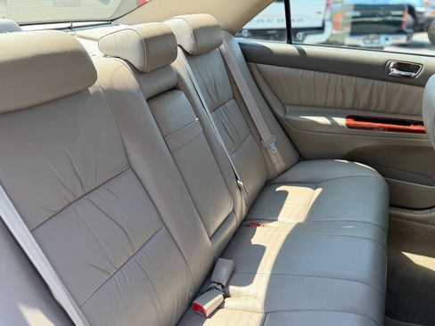 Used 2006 Toyota Camry XLE w/ VSC & Side Airbag Pkg FWD image 53