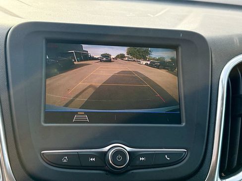 Used 2020 Chevrolet Equinox LT FWD image 14