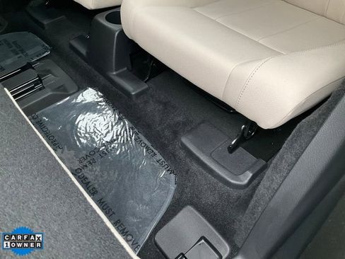 Used 2024 Mercedes-Benz EQB 250+ image 33