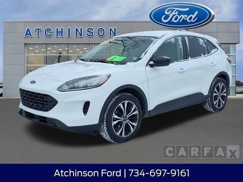 Certified 2022 Ford Escape SE w/ SE Sport Appearance Package image 1