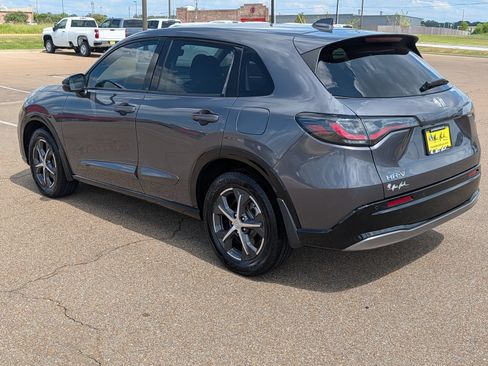Used 2023 Honda HR-V EX-L image 3