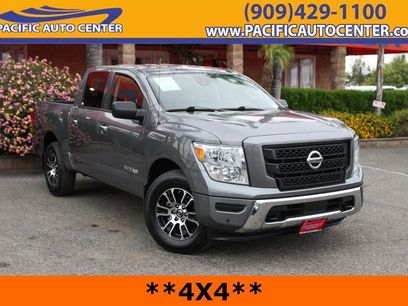 Used 2021 Nissan Titan SV w/ SV Convenience Package