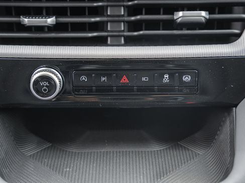 New 2026 Ford Explorer Active image 24