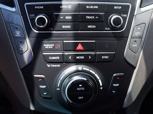 Used 2017 Hyundai Santa Fe Sport FWD image 46
