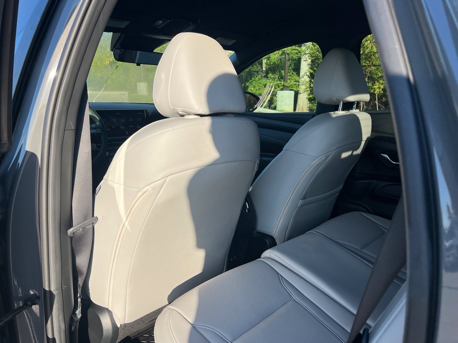 Used 2025 Hyundai Santa Cruz SEL FWD image 16