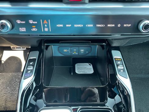 New 2026 Kia Sorento SX Prestige AWD/4WD image 23