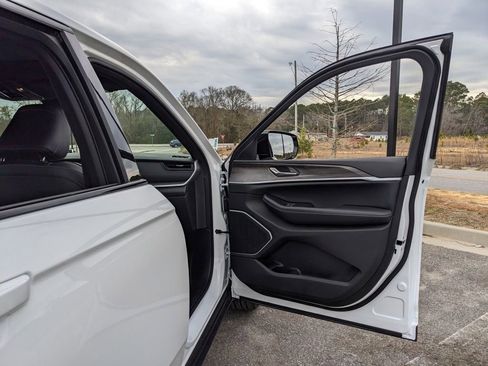 New 2026 Jeep Grand Cherokee Limited w/ Limited Altitude Package RWD image 58