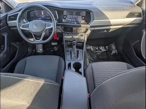 Used 2024 Volkswagen Jetta S image 17