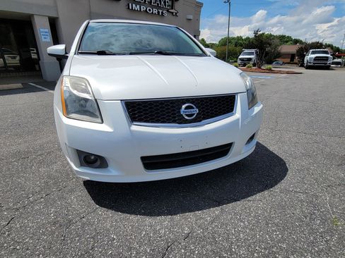 Used 2012 Nissan Sentra 2.0 SR w/ Special Edition Pkg FWD image 4