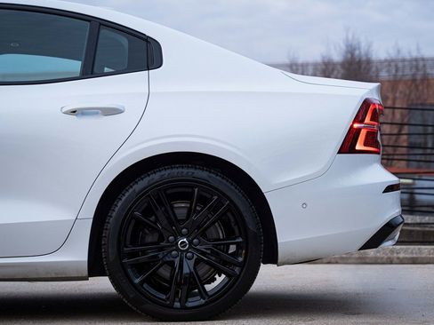 Certified 2024 Volvo S60 T8 Ultimate w/ Climate Package image 4