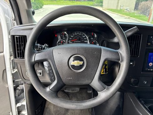 Used 2019 Chevrolet Express 3500 LT w/ LT Preferred Equipment Group RWD image 17